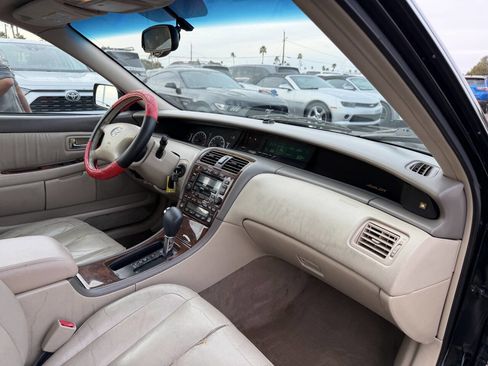 Used 2002 Toyota Avalon XLS image 26