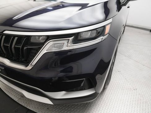 Certified 2024 Kia Carnival LX image 23