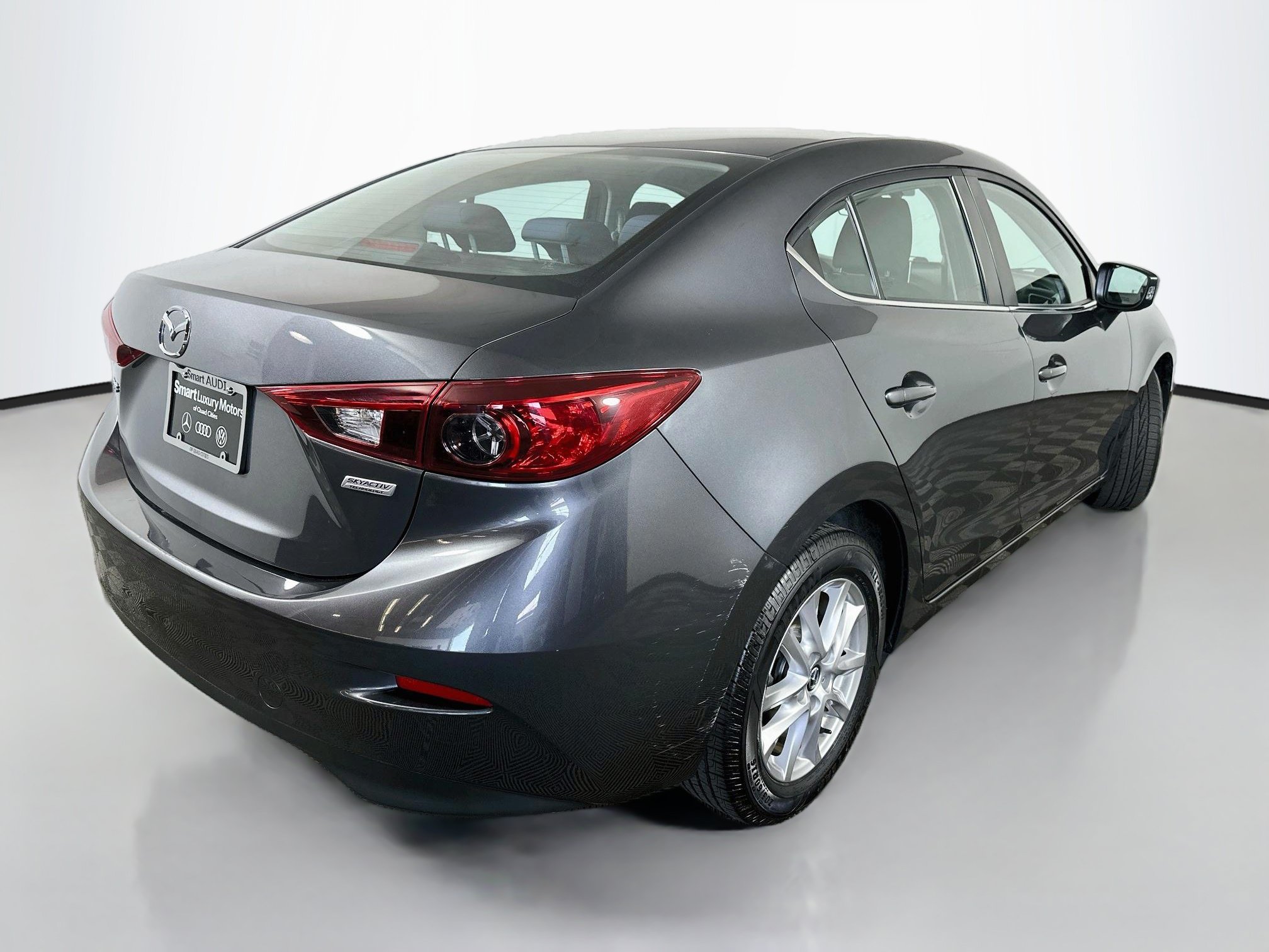 Used 2016 MAZDA MAZDA3 i Sport w/ Preferred Equipment Package FWD image 7