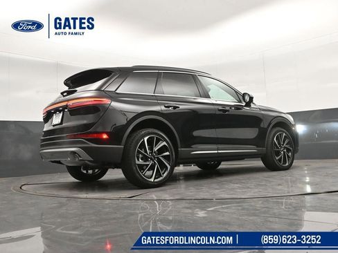 New 2026 Lincoln Corsair Reserve image 40