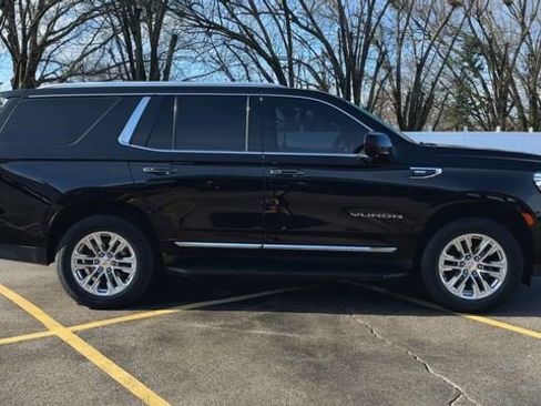 Used 2021 GMC Yukon SLT image 9