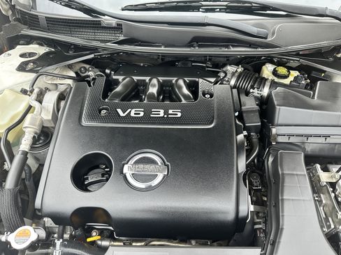 Used 2014 Nissan Altima 3.5 SL w/ Technology Package image 38