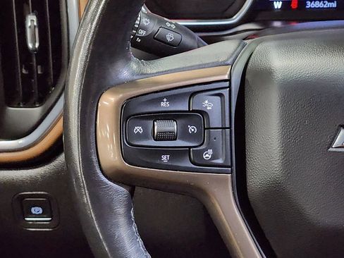 Used 2021 Chevrolet Silverado 1500 High Country w/ Technology Package AWD/4WD image 46