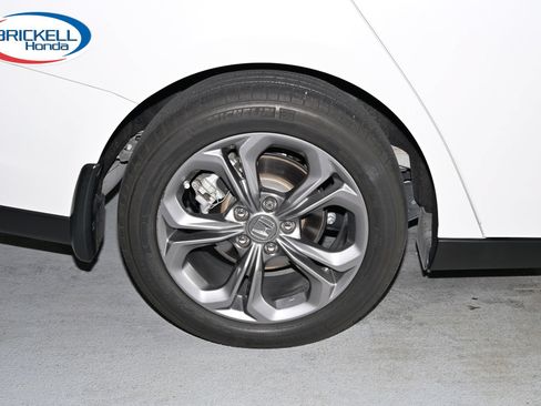 Certified 2024 Honda Accord EX image 38