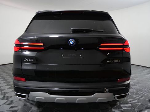 Used 2025 BMW X5 xDrive50e w/ Premium Package image 4