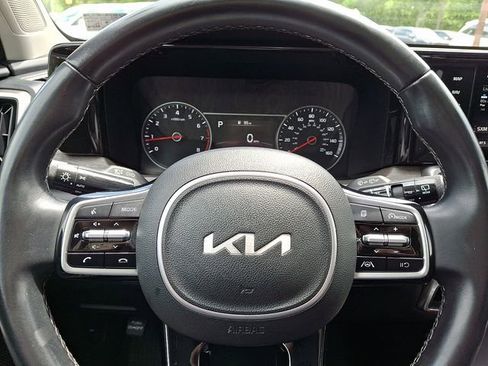 Used 2022 Kia Sorento S w/ Panoramic Sunroof Package AWD/4WD image 19