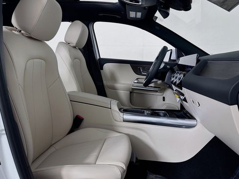 New 2026 Mercedes-Benz GLA 250 image 6