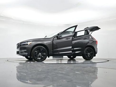 Used 2022 Volvo XC60 B5 Inscription w/ Advanced Package image 46