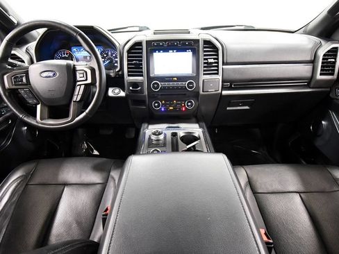 Used 2018 Ford Expedition Max XLT w/ Equipment Group 202A AWD/4WD image 3