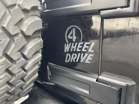 Used 2018 Jeep Wrangler Unlimited Sport image 16