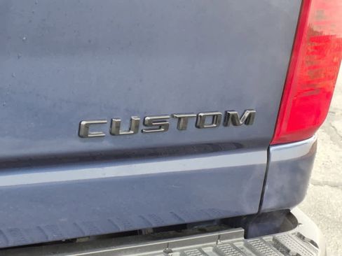 Used 2022 Chevrolet Silverado 2500 Custom w/ Custom Convenience Package image 21