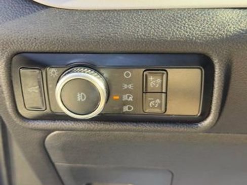 Used 2023 Ford Explorer XLT w/ Equipment Group 202A image 11