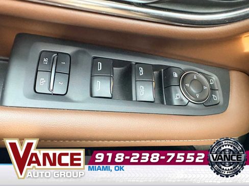 Used 2023 Chevrolet Tahoe High Country AWD/4WD image 33