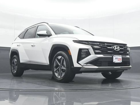 Used 2025 Hyundai Tucson SEL AWD/4WD image 33
