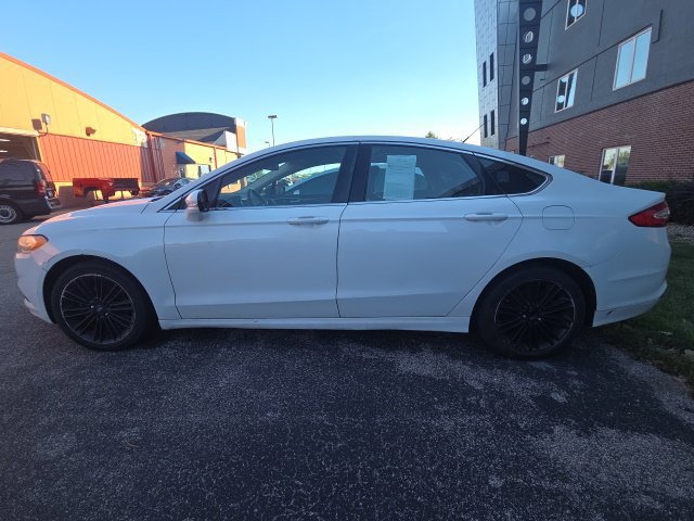 Used 2014 Ford Fusion SE w/ Equipment Group 202A FWD image 11