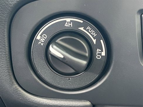 New 2025 Nissan Frontier PRO-4X w/ Pro Convenience Package image 7