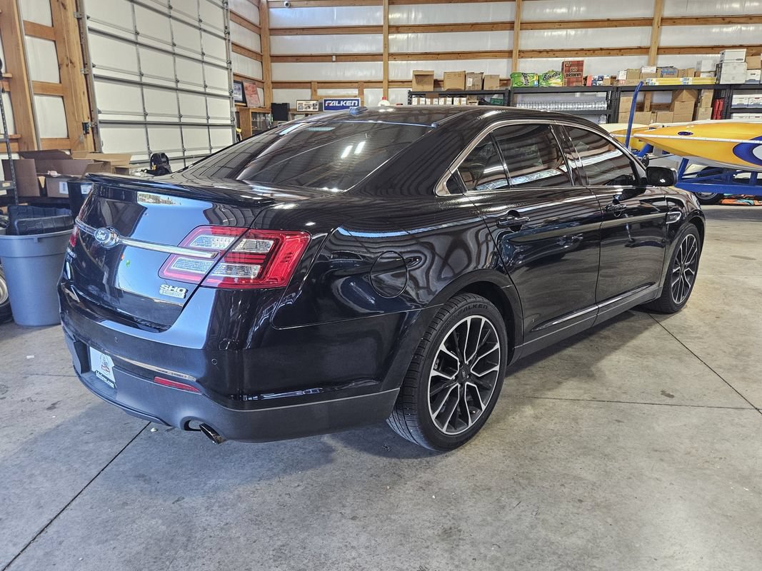 Used 2017 Ford Taurus SHO AWD/4WD image 8