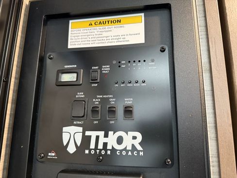 Used 2023 Ford E-450 and Econoline 450 Super Duty w/ Motorhome Prep Package image 51