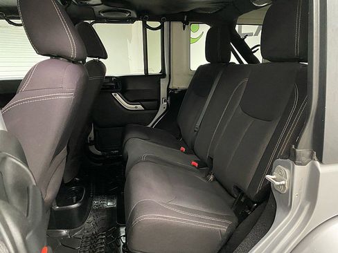 Used 2013 Jeep Wrangler Unlimited Sahara w/ Connectivity Group AWD/4WD image 11