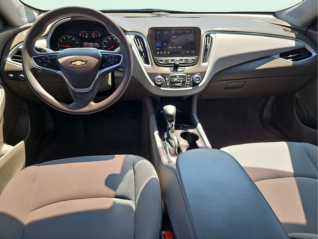 Used 2022 Chevrolet Malibu LS w/ Driver Confidence Package FWD image 12