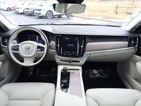 Used 2023 Volvo S90 B6 Plus AWD/4WD image 16