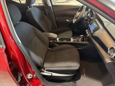 Certified 2023 Nissan Kicks SV image 15