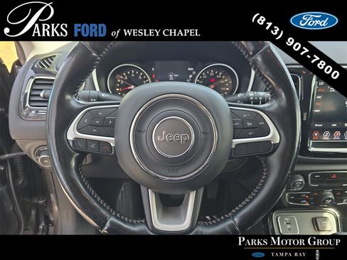 Used 2020 Jeep Compass Limited image 27