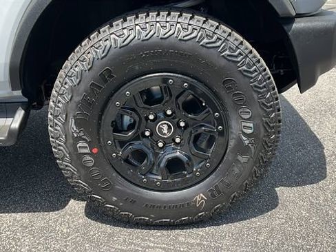 New 2026 Ford Bronco Outer Banks w/ Sasquatch Package AWD/4WD image 10