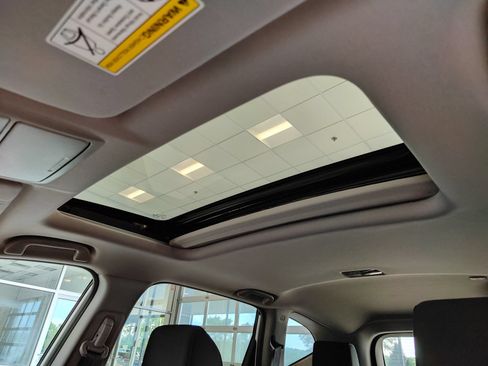 Used 2022 Honda CR-V EX image 9