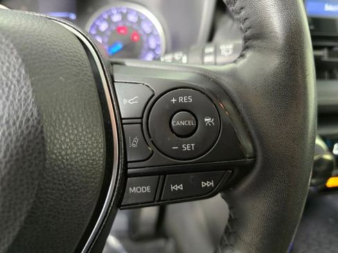 Used 2021 Toyota RAV4 XLE w/ Convenience Package AWD/4WD image 30