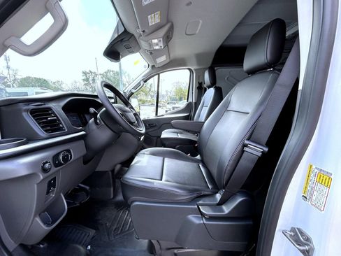 New 2026 Ford Transit 250 Low Roof RWD image 11