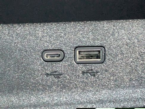 Used 2026 Chevrolet Equinox LT image 22