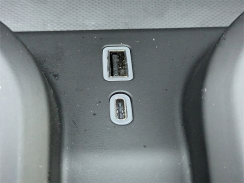 Used 2025 GMC Sierra 2500 Denali Ultimate w/ Max Trailering Package image 24