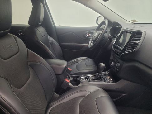 Used 2019 Jeep Cherokee Limited AWD/4WD image 21