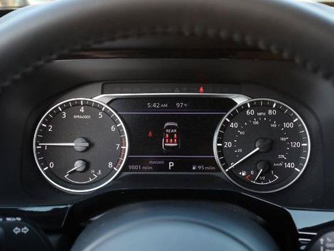 Certified 2025 Nissan Pathfinder SV w/ SV Premium Package FWD image 14