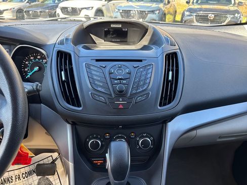 Used 2016 Ford Escape SE image 17