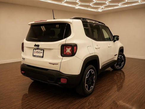 Used 2016 Jeep Renegade Trailhawk AWD/4WD image 7