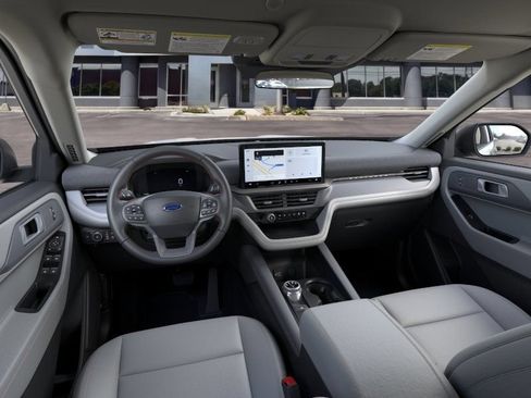 New 2026 Ford Explorer Active w/ Active Comfort Package AWD/4WD image 9