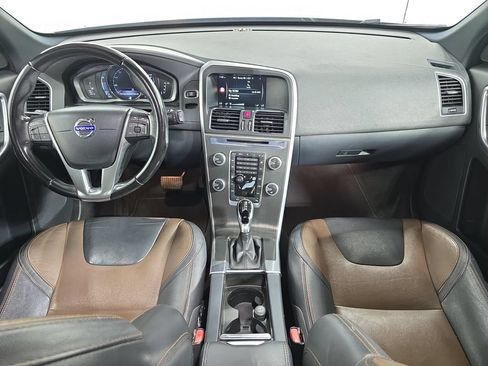 Used 2016 Volvo XC60 T5 Premier w/ Proximity Package FWD image 13