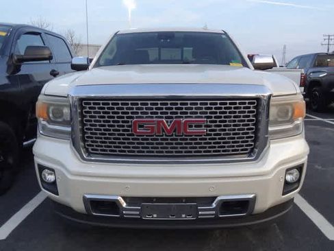 Used 2015 GMC Sierra 1500 Denali w/ Driver Alert Package image 2