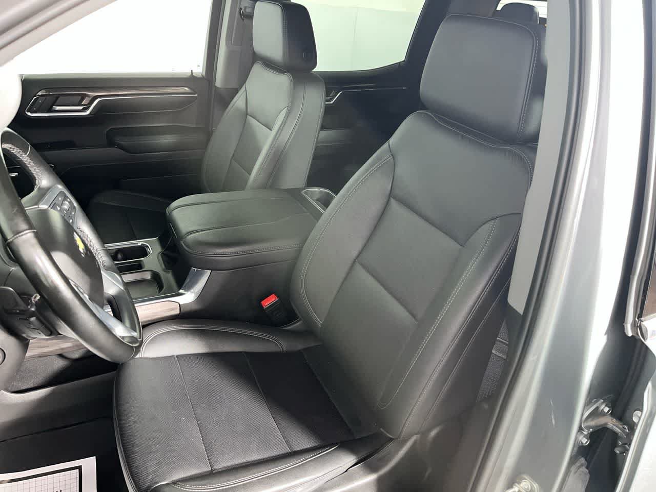 Used 2024 Chevrolet Silverado 1500 LTZ AWD/4WD image 15