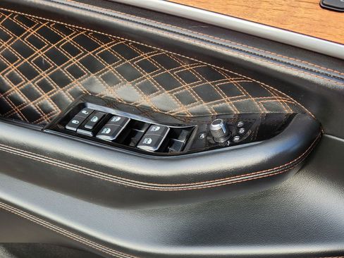 Used 2022 Jeep Grand Cherokee Summit image 4