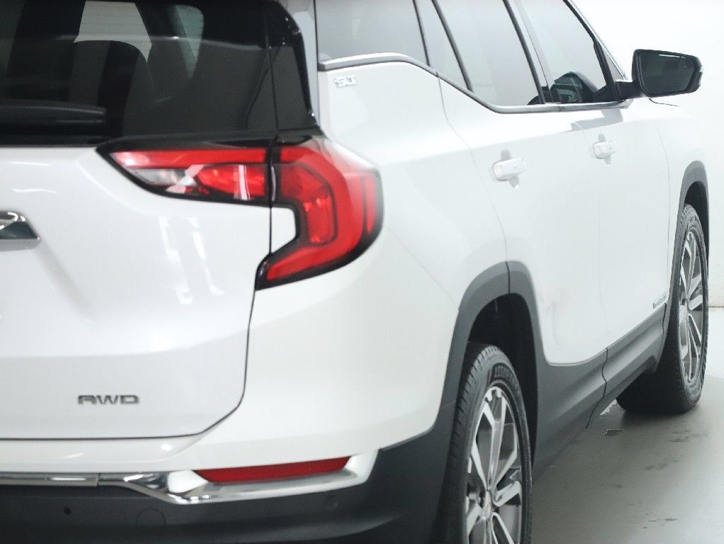 Used 2020 GMC Terrain SLT w/ Preferred Package AWD/4WD image 48