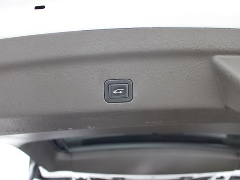 Used 2024 Cadillac Escalade Premium Luxury w/ LPO, Floor Liner Package AWD/4WD image 24
