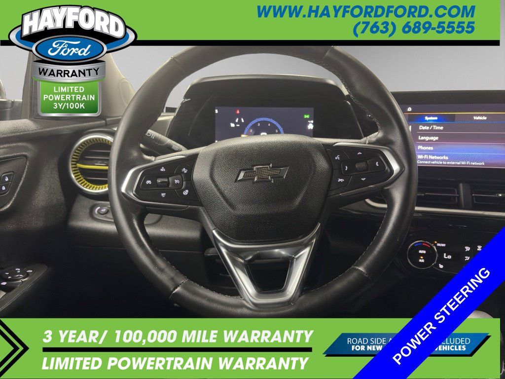 Used 2024 Chevrolet Trax ACTIV w/ Sunroof Package FWD image 11