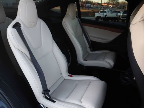 Used 2021 Tesla Model X Performance image 5