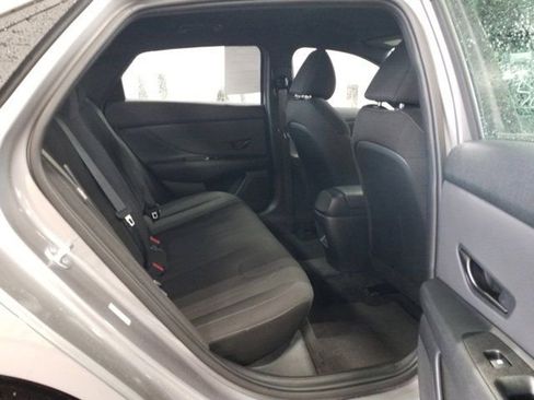 Certified 2025 Hyundai Elantra Sport image 15