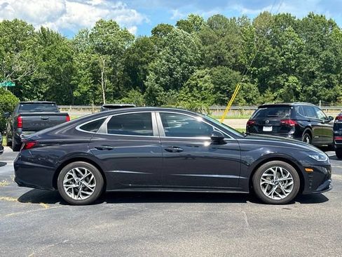 Used 2023 Hyundai Sonata SEL w/ Convenience Package FWD image 6
