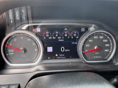 Used 2019 Chevrolet Silverado 1500 High Country w/ Technology Package AWD/4WD image 12