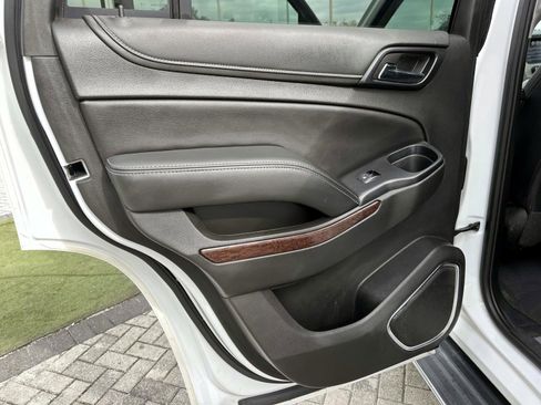 Used 2020 GMC Yukon SLT image 12